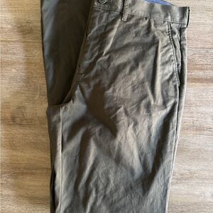 J.Crew Men's 770 Straight Leg Chinos